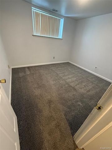 8140 Denwood Drive, Sterling Heights, MI 48312