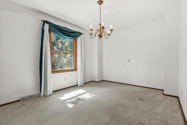 1600 Michael DRIVE, Waukesha, WI 53189