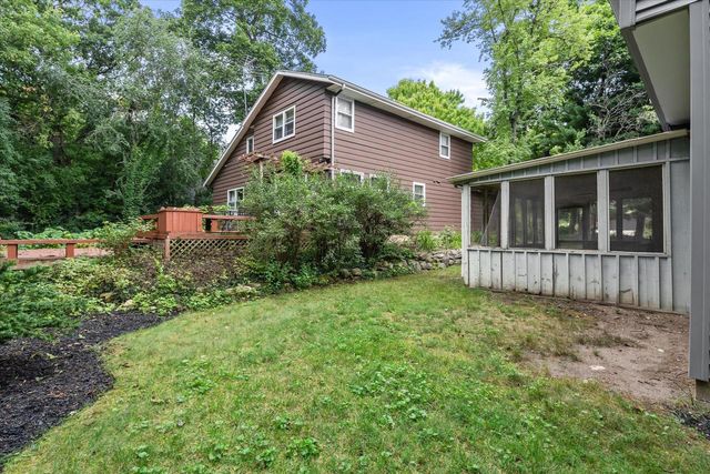 1600 Michael DRIVE, Waukesha, WI 53189