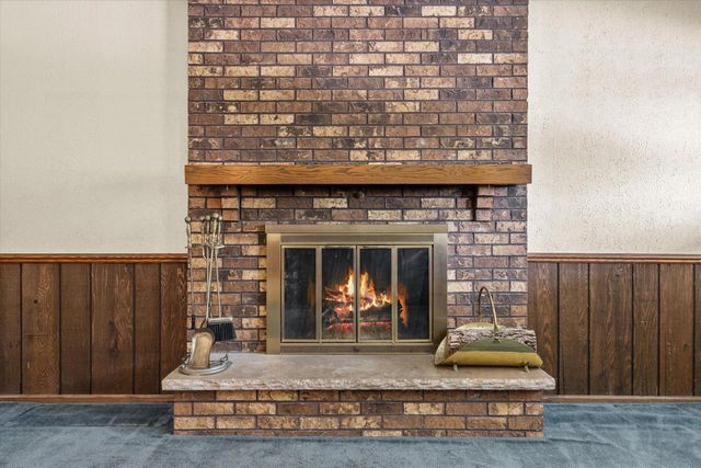 1600 Michael DRIVE, Waukesha, WI 53189