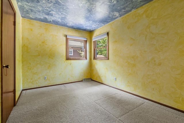 1600 Michael DRIVE, Waukesha, WI 53189