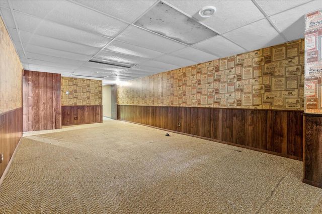 1600 Michael DRIVE, Waukesha, WI 53189