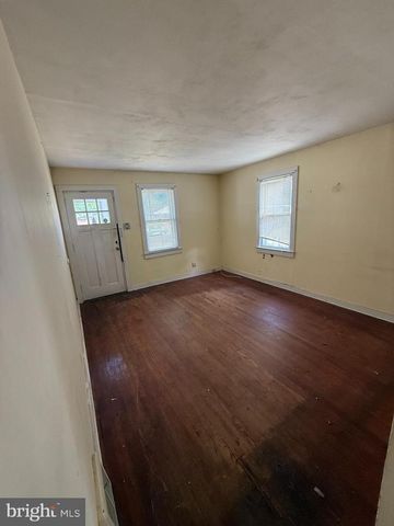 316 BEACON AVE, Paulsboro, NJ 08066