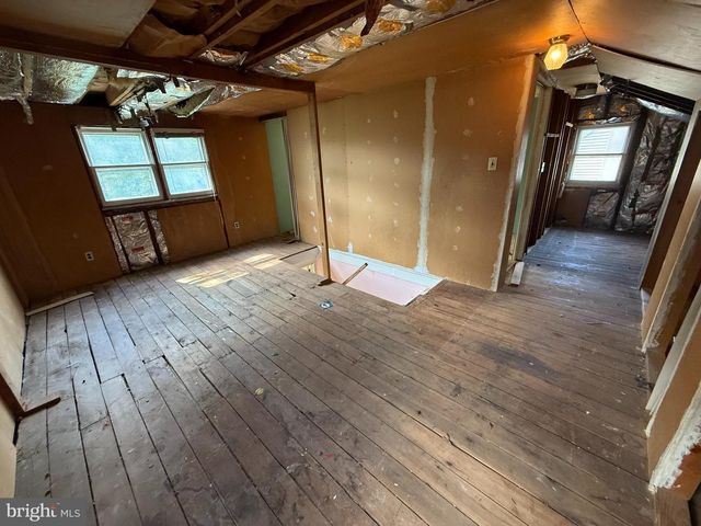 316 BEACON AVE, Paulsboro, NJ 08066