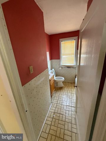 316 BEACON AVE, Paulsboro, NJ 08066