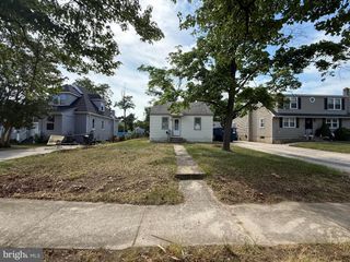 316 BEACON AVE, Paulsboro, NJ 08066