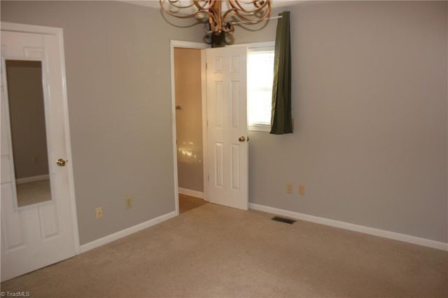 4140 Willmeade Drive, Winston-salem, NC 27127