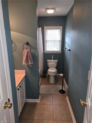 4140 Willmeade Drive, Winston-salem, NC 27127