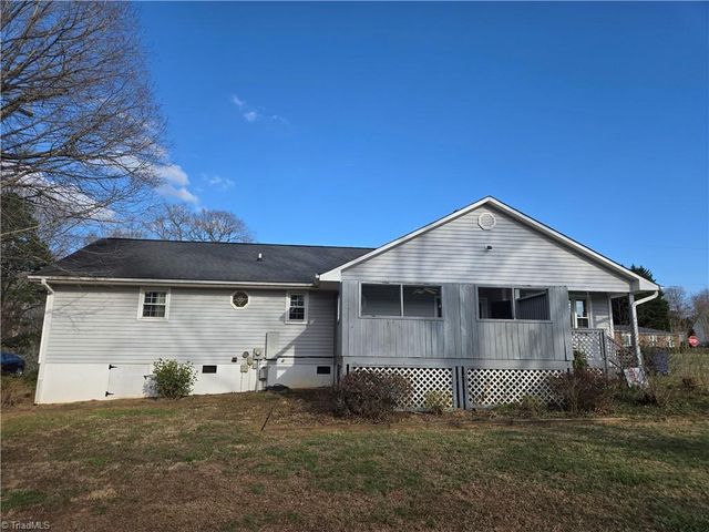 4140 Willmeade Drive, Winston-salem, NC 27127