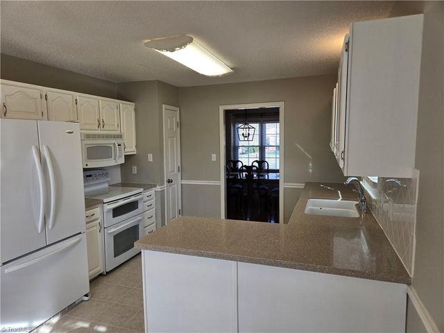 4140 Willmeade Drive, Winston-salem, NC 27127