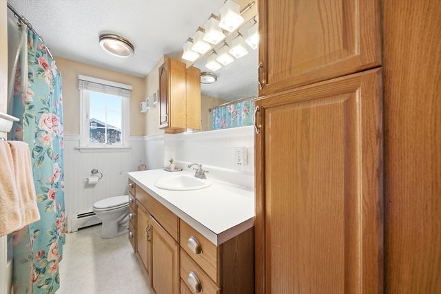 28 Elmwood St, North Andover, MA 01845