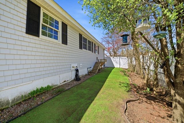 28 Elmwood St, North Andover, MA 01845
