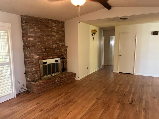 2624 Azalea Way, Yuba City, CA 95993