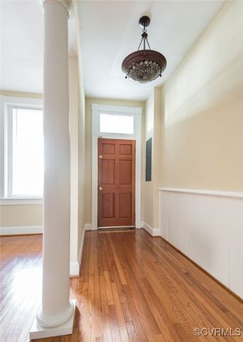 623 St. James St, Richmond, VA 23220