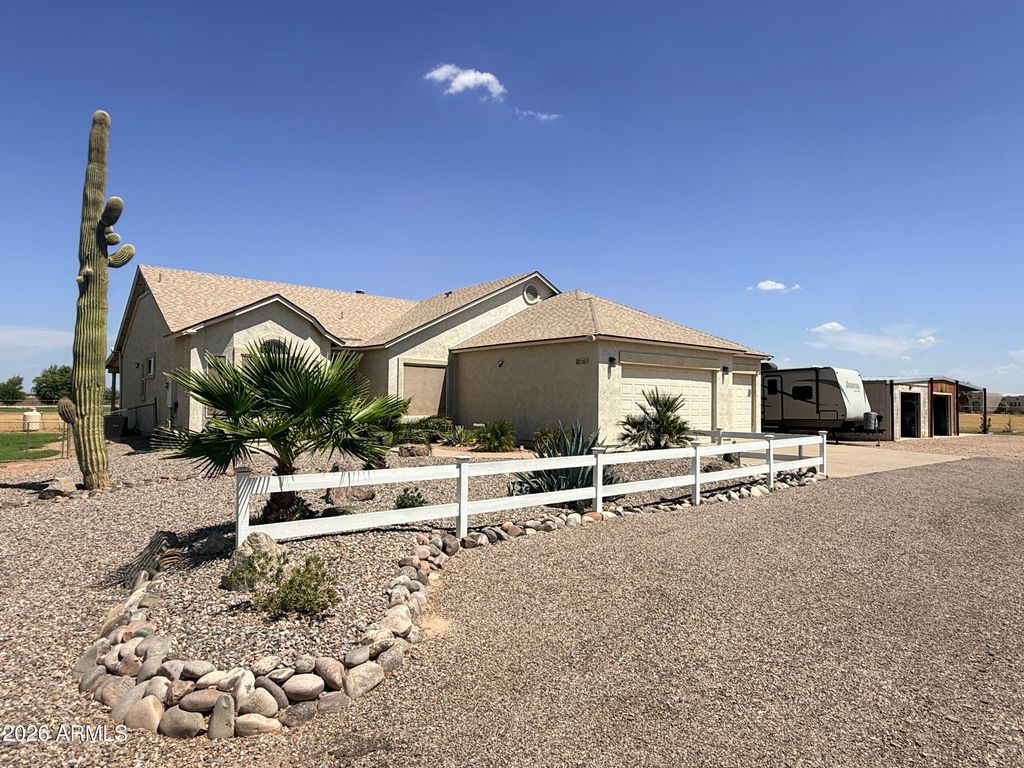 1201 E VAH KI INN Road, Coolidge, AZ 85128 — exterior
