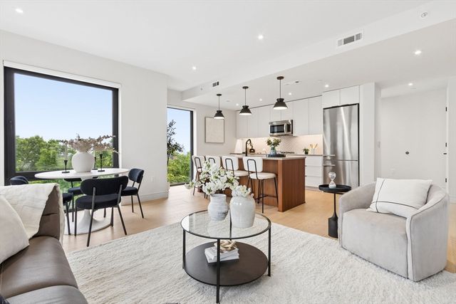 1 Nevins Hill Way 405, Boston, MA 02135