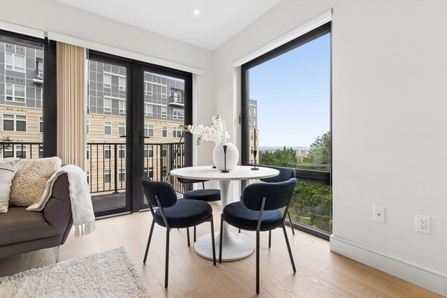 1 Nevins Hill Way 405, Boston, MA 02135