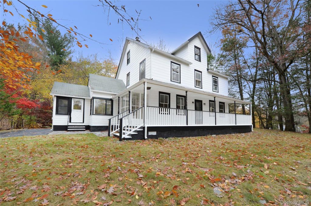 19 Johnsontown Road, Sloatsburg, NY 10974
