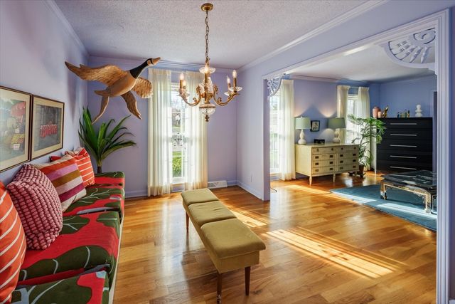 510 Hemingway Dr, Columbia, TN 38401