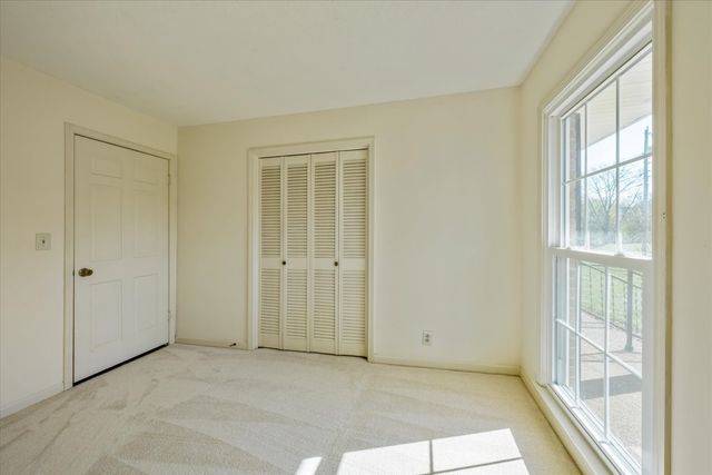 510 Hemingway Dr, Columbia, TN 38401