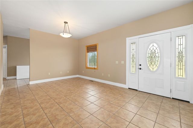 19178 Saunders Lane, Gravette, AR 72736