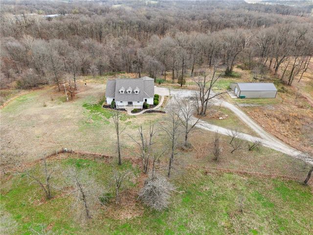 19178 Saunders Lane, Gravette, AR 72736