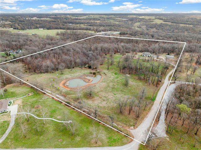 19178 Saunders Lane, Gravette, AR 72736