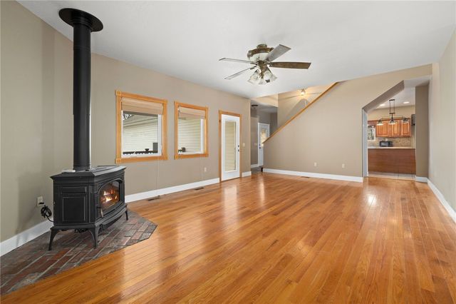 19178 Saunders Lane, Gravette, AR 72736