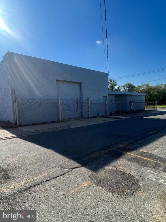 2322 S 7TH ST, Camden, NJ 08104