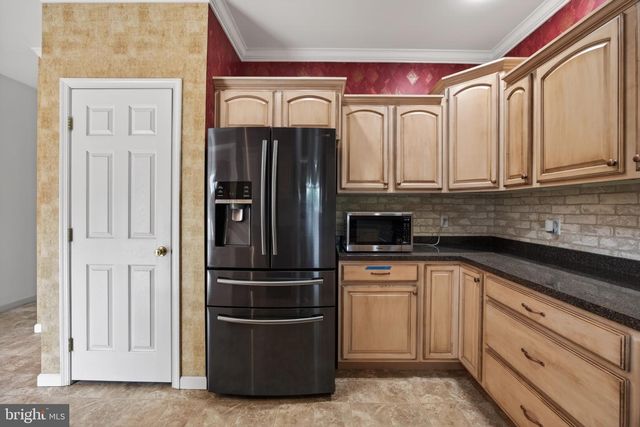 275 SILVER MAPLE CT, Mount Wolf, PA 17347