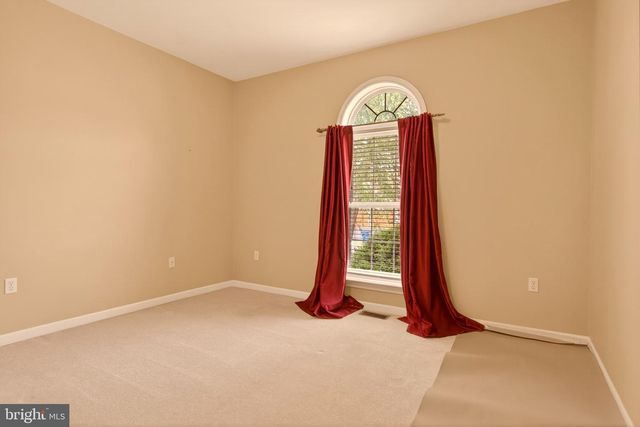 275 SILVER MAPLE CT, Mount Wolf, PA 17347