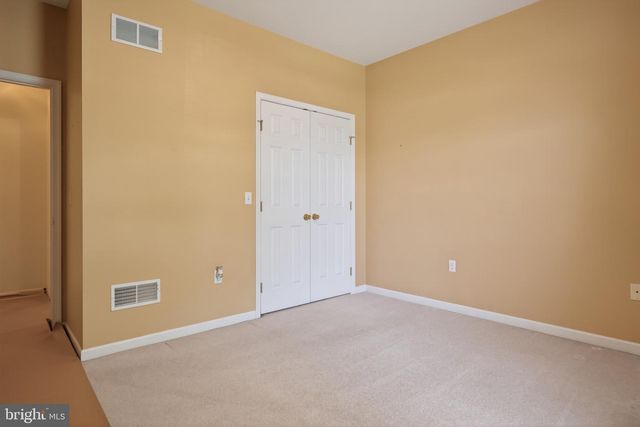 275 SILVER MAPLE CT, Mount Wolf, PA 17347