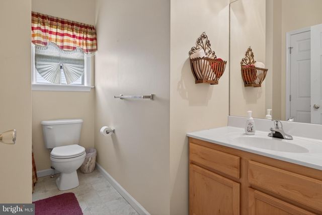 275 SILVER MAPLE CT, Mount Wolf, PA 17347
