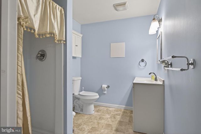 275 SILVER MAPLE CT, Mount Wolf, PA 17347