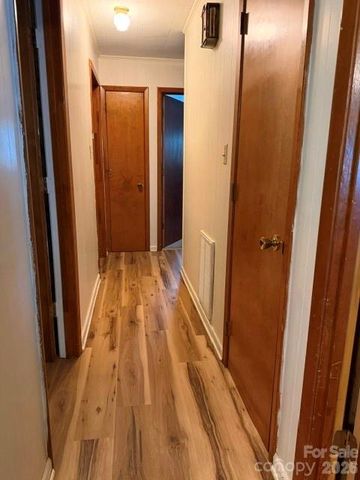 2314 Colonial Acres Road, Lenoir, NC 28645