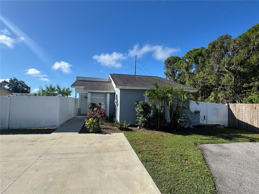 10214 SABLE RIDGE COURT, Tampa, FL 33615