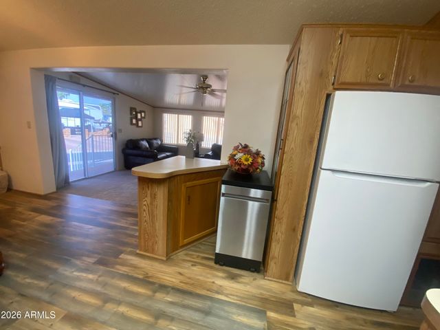 1495 W PAWNEE Avenue, Apache Junction, AZ 85119