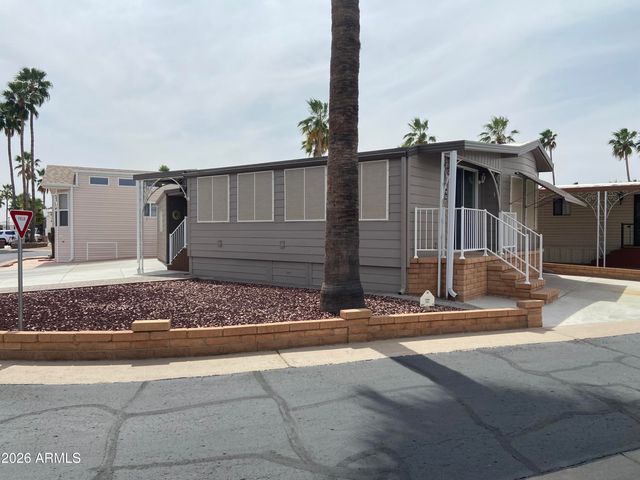 1495 W PAWNEE Avenue, Apache Junction, AZ 85119