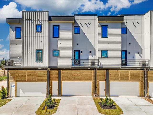 4410 Tucker Lane, Seabrook, TX 77586