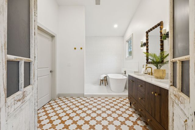 306 Vaughn St, Nashville, TN 37207