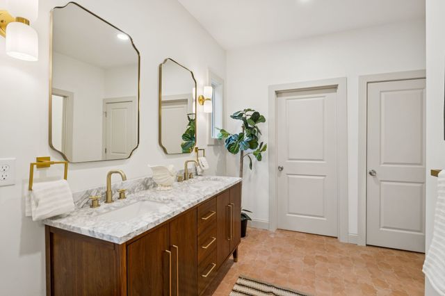 306 Vaughn St, Nashville, TN 37207