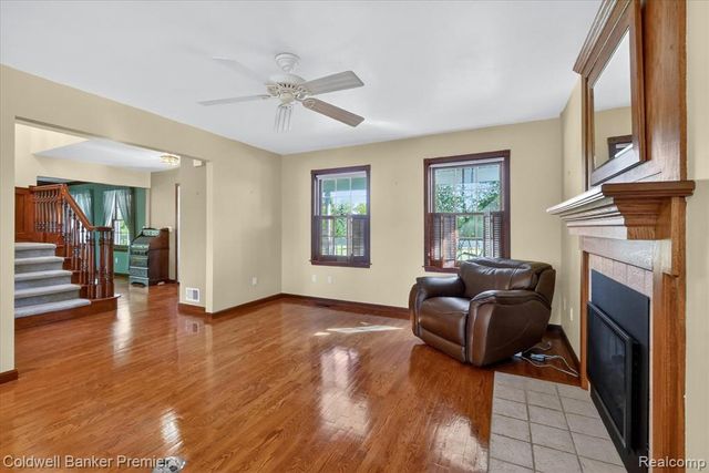 10301 Horseshoe Circle, Clarkston, MI 48348