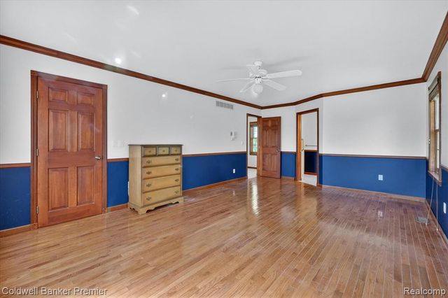 10301 Horseshoe Circle, Clarkston, MI 48348