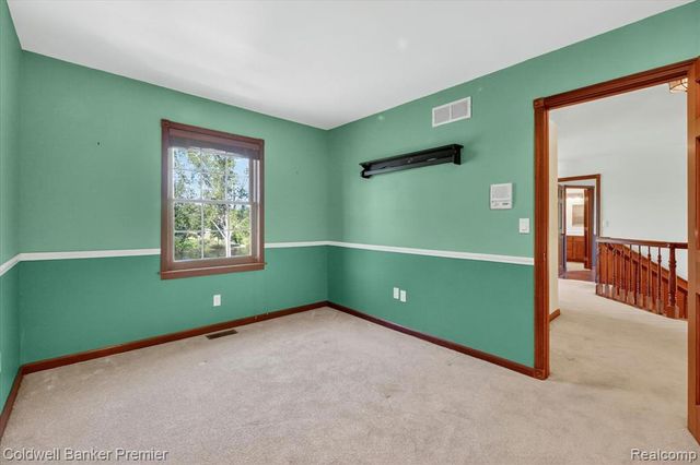 10301 Horseshoe Circle, Clarkston, MI 48348