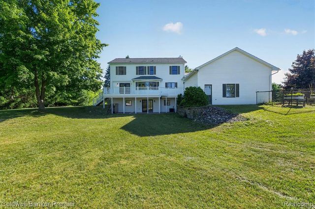 10301 Horseshoe Circle, Clarkston, MI 48348