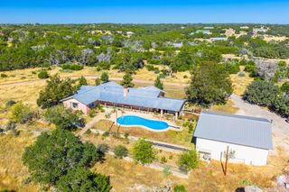 88 Oak Alley, Kerrville, TX 78028