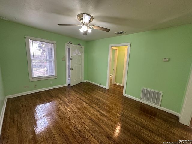 331 Ira, San Antonio, TX 78209