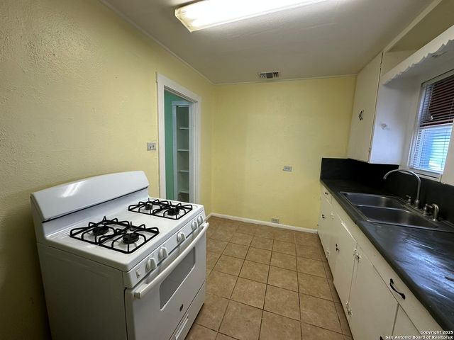 331 Ira, San Antonio, TX 78209