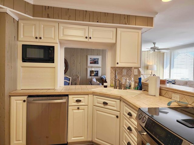 701 Norris Dr., Pawleys Island, SC 29585