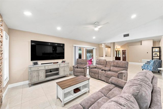 16502 CAYMAN DRIVE, Tampa, FL 33624